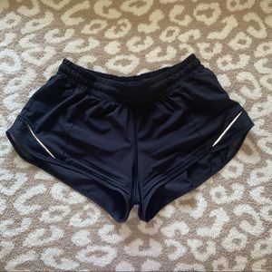Lululemon Hotty Hot Shorts 2.5in